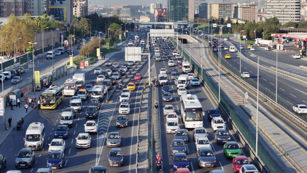 Trafik cezaları değişti! 10 madde daha Meclis'ten geçti: Araç sahipleri bu listeye bakmalı 17